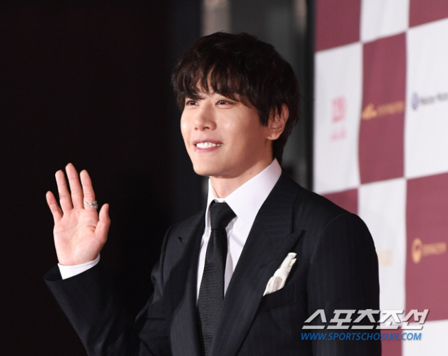 박효신 전입신고한 '79억 용산 아파트', 강제경매 나왔다