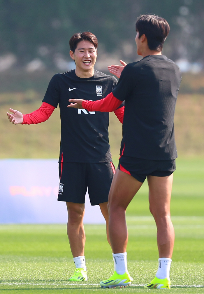 "황희찬이 없네!" 손흥민+이강인+김민재+김진수, 아시안컵 예상 베스트 …
