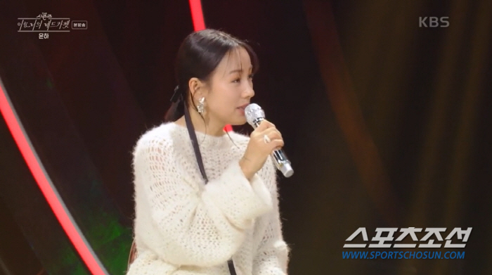 [SC이슈]이효리, 왜 방송국 화장실서 머리 감았나? 윤하, "선배님이 …