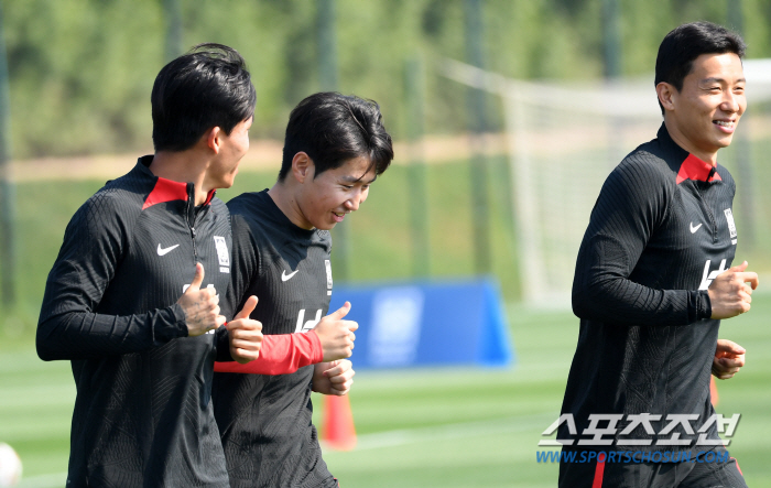 '이강인은 못 하는게 뭐야?' 프로 뺨치는 사진 실력 대공개, 카타르서 …