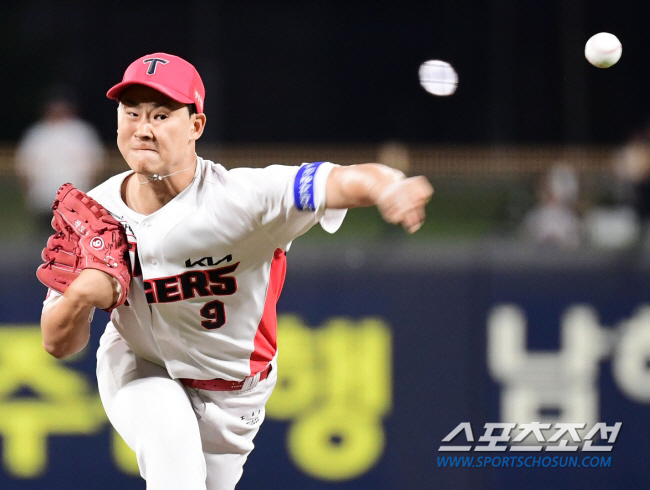 20세 좌완 향한 아낌없는 투자, KIA가 이렇게 공 들인 적 없었다..…