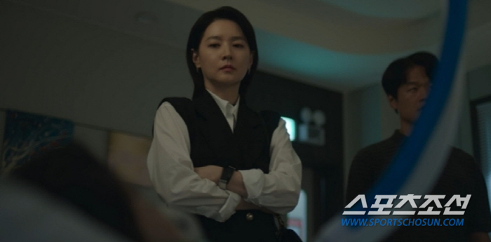 [이정혁의 수다톡톡]'마에스트라'는 이영애의 나쁜 사용법. "황보름별이 …