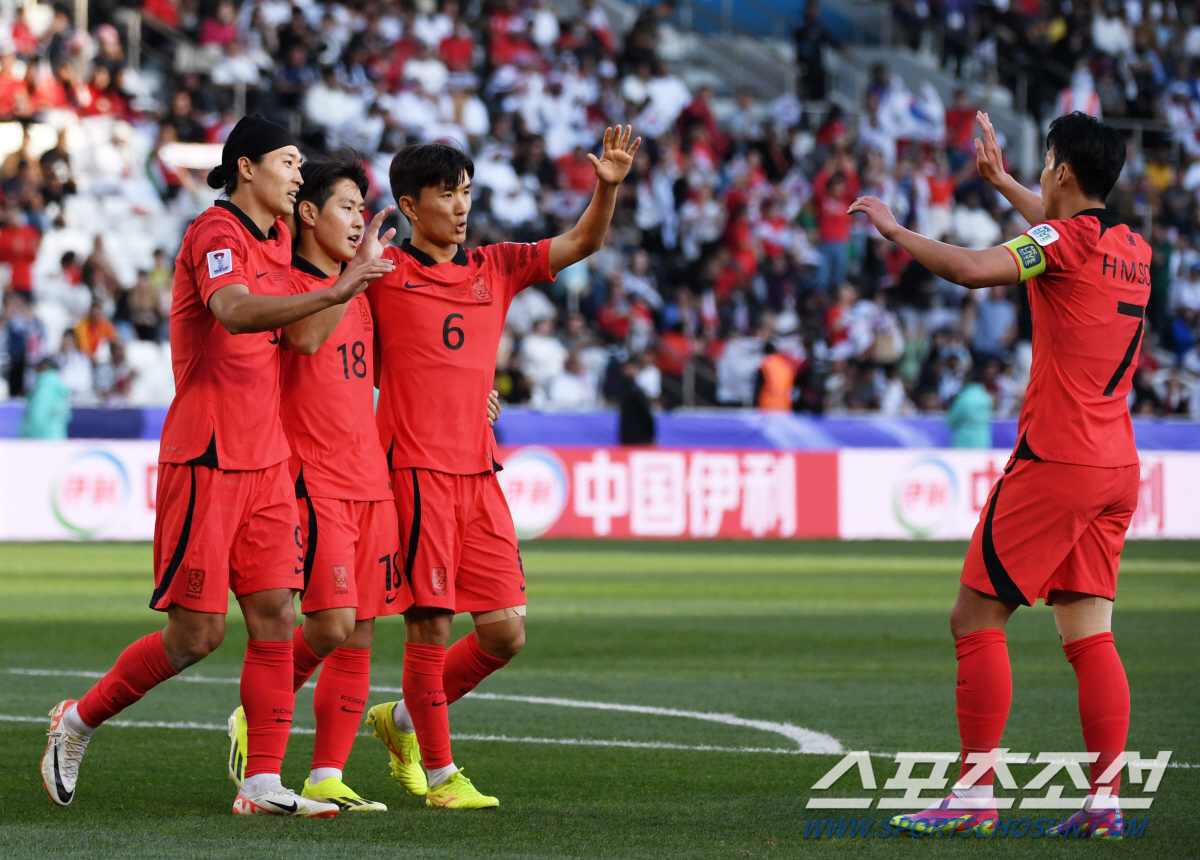 [아시안컵현장리뷰]'이강인 2골! 황인범 1골-1도움' 클린스만호 바레인…