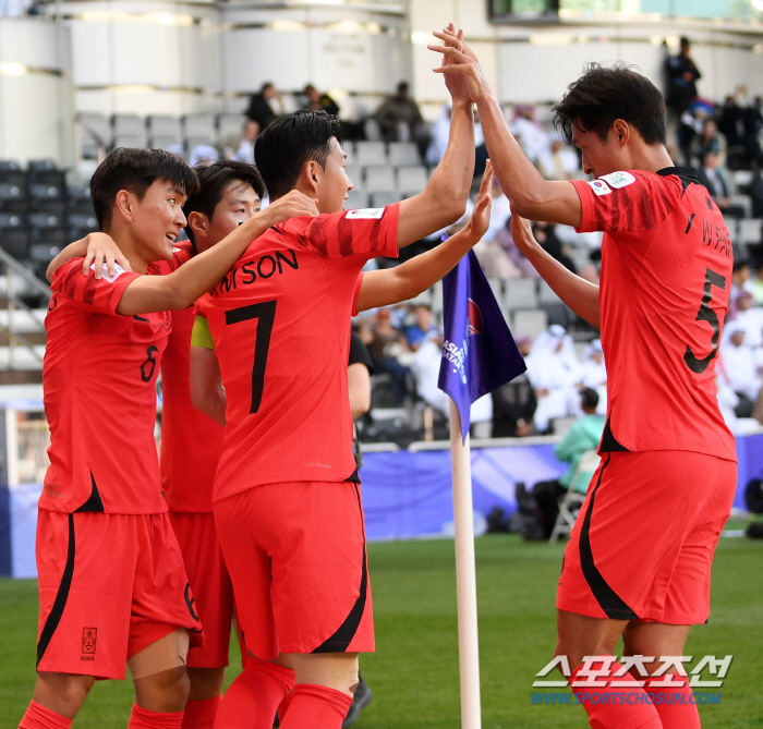 [아시안컵현장리뷰]'이강인 2골! 황인범 1골-1도움' 클린스만호 바레인…