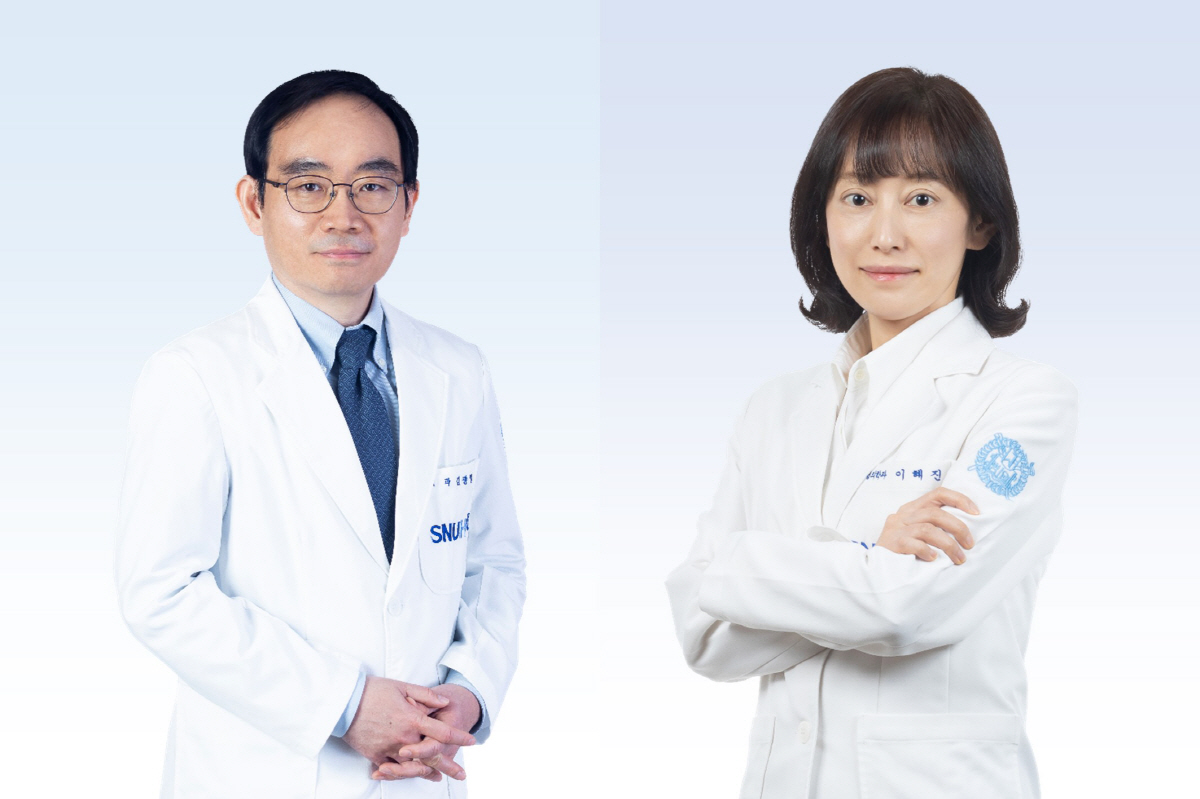 "65세 이상 노인, 스마트폰 사용하지만 절반 이상 스스로 앱 설치 못해…