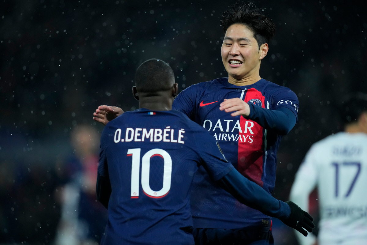 "LEE가 위험하다!" PSG, '1억 파운드의 사나이' 월드클래스 중앙…