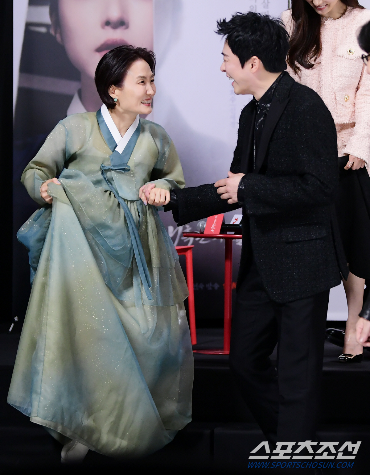 왕이 된 조정석의 대위기...'잔망미 안 돼, 족자가 날 살렸구나'