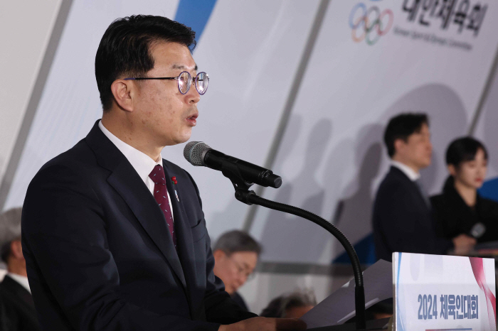 대한체육회 1만3000명 체육인대회,바흐 IOC위원장앞에서 장상윤 수석에…