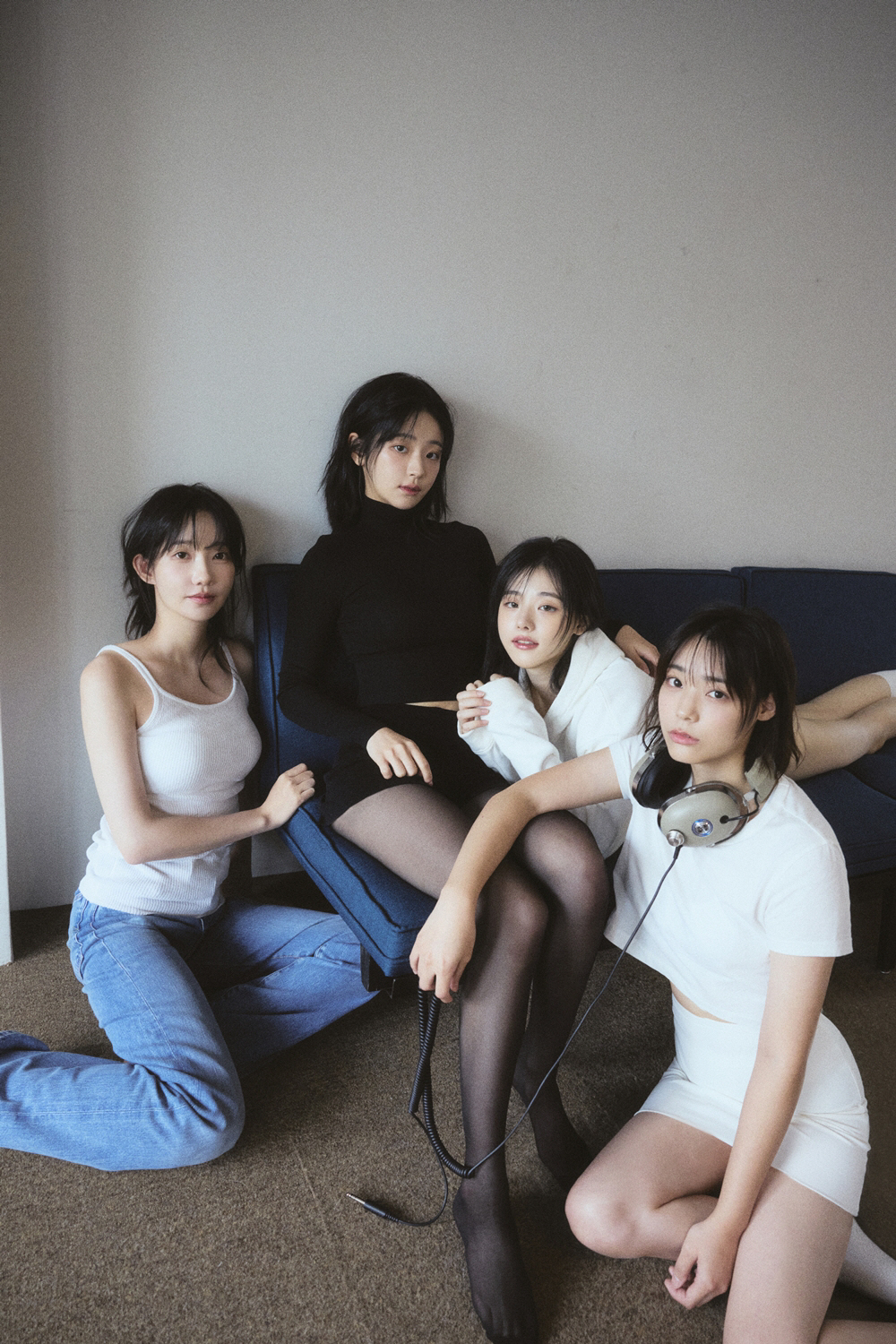 QWER 데뷔곡 'Discord', 韓·日 음원 차트서 돌풍…스포티파이 …