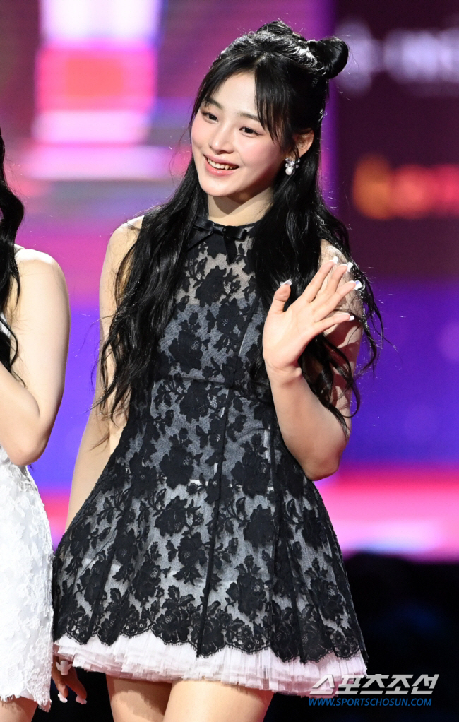 [전문]뉴진스 민지, '칼국수가 뭐지?' 혼잣말했다가…"1년을 괴롭혀" …