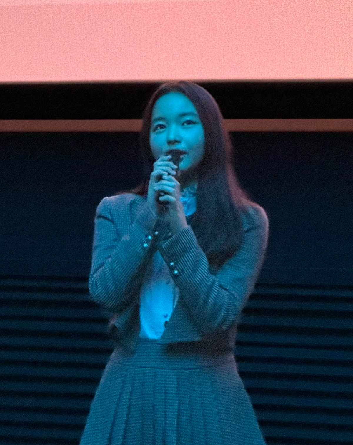 "마치 롤러코스터 타는 기분"…'외계+인' 2부, 4DX 상영회 폭발적 …