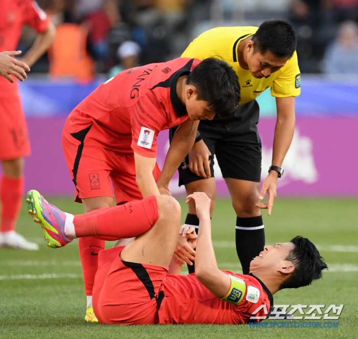 클린스만호 최대 현안 '경고 5장', 털어내긴 해야 하는데…'대체 불가'…