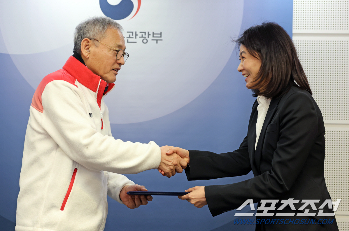 박지영 신임 스포츠윤리센터 이사장"여성체육인으로서 중책,체육인 보호X공정…