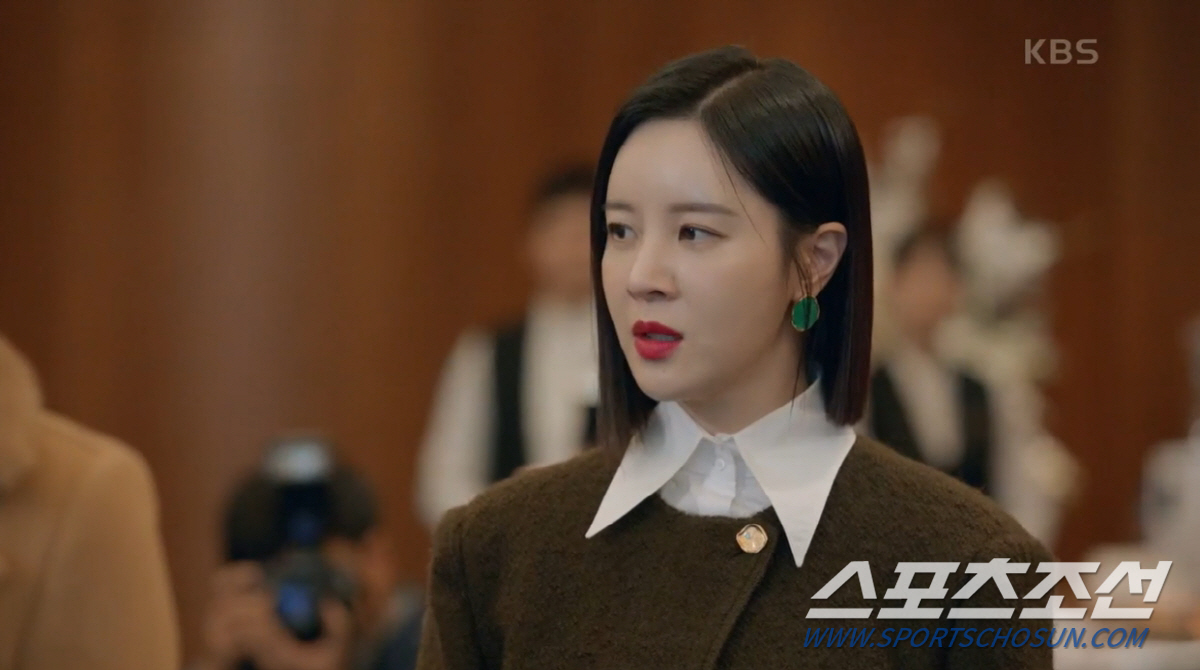 '우아한 제국' 이시강, '성접대+살인고백' 영상 공개돼…도주 예고에 복…