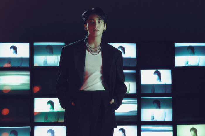 BTS 정국, '美 빌보드 메인' 송차트·앨범차트 10주 연속 차트인 […