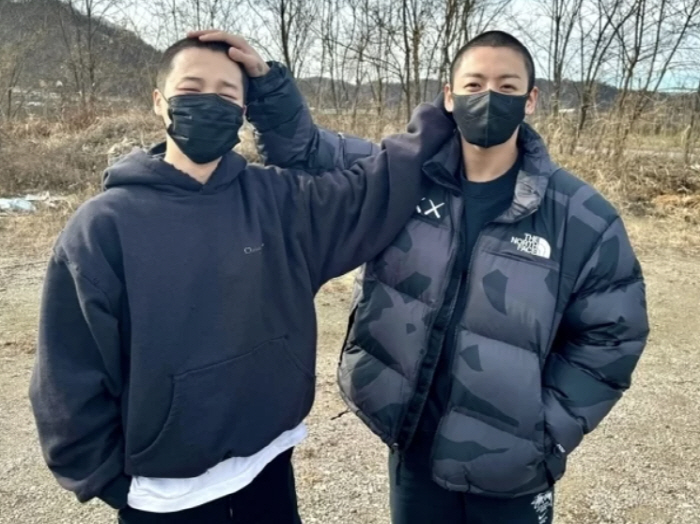 방탄소년단 지민, 손편지로 전한 군생활 "멤버들과 공중전화…정국이 훈련 …