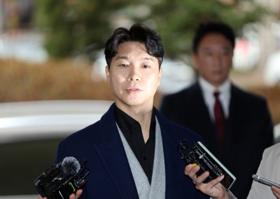 "박수홍 친형, 재테크 한다며 미정산"…손배 청구액 '116억→198억'…