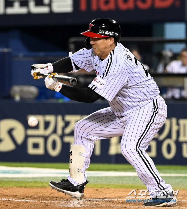 기습번트는 이제 없다. 우전안타 잡혔던 왕년의 '안타기계'. 4년만에 3…