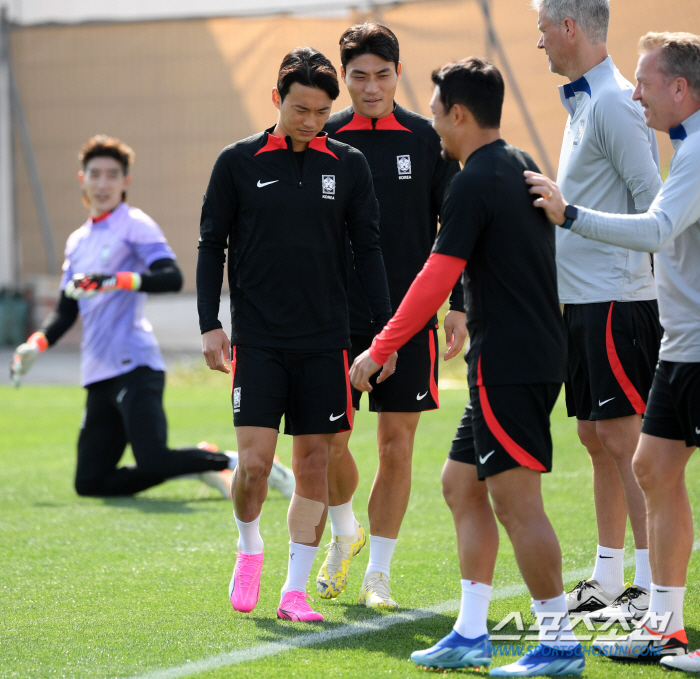 [카타르NOW]'부상' 김진수 드디어 축구화 착용, 김태환→양현준 컨디셔…