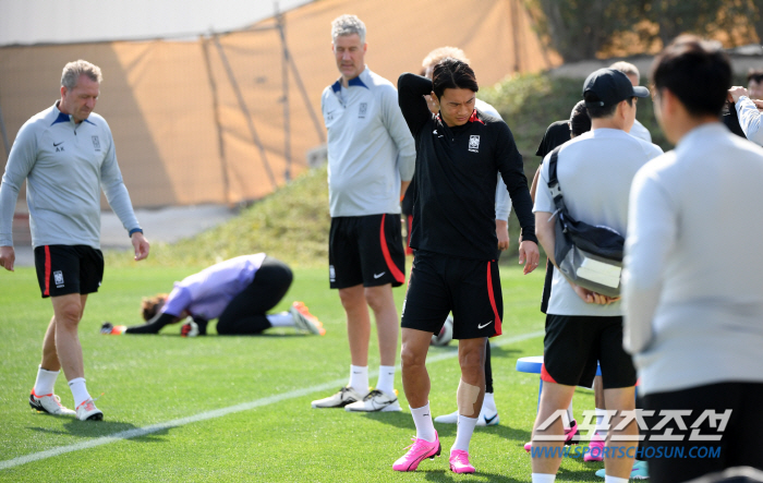 [카타르NOW]'부상' 김진수 드디어 축구화 착용, 김태환→양현준 컨디셔…