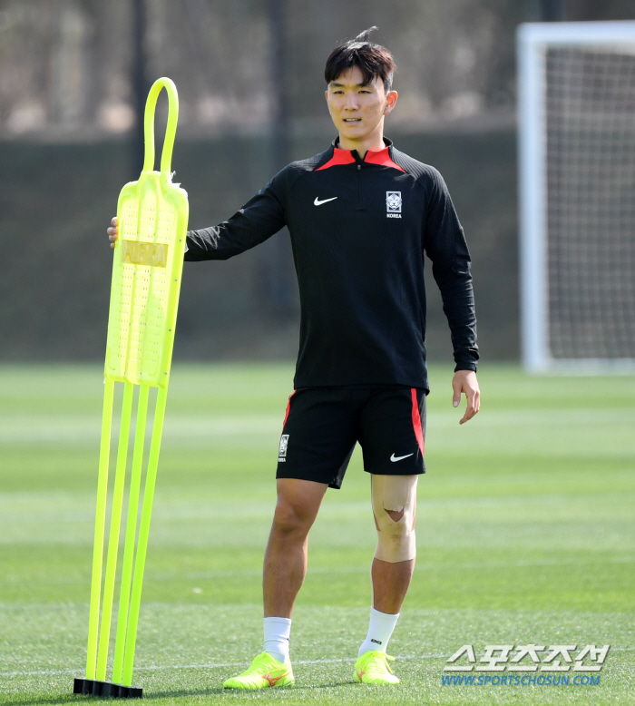 [카타르NOW]'부상' 김진수 드디어 축구화 착용, 김태환→양현준 컨디셔…