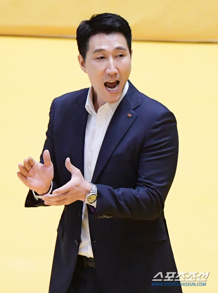 '3연승' 기분 좋게 휴식기 돌입! 한국전력 권영민 감독 "5R에서 승부…