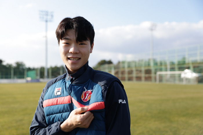 '특급유망주→0경기 방출→3부 MVP→다시 K리그1' 3년 만에 일어난 …