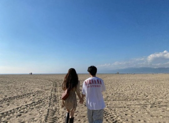"응원vs실망" 엇갈린 팬심 왜?...현아♥용준형, 마이웨이 커플 선언에…