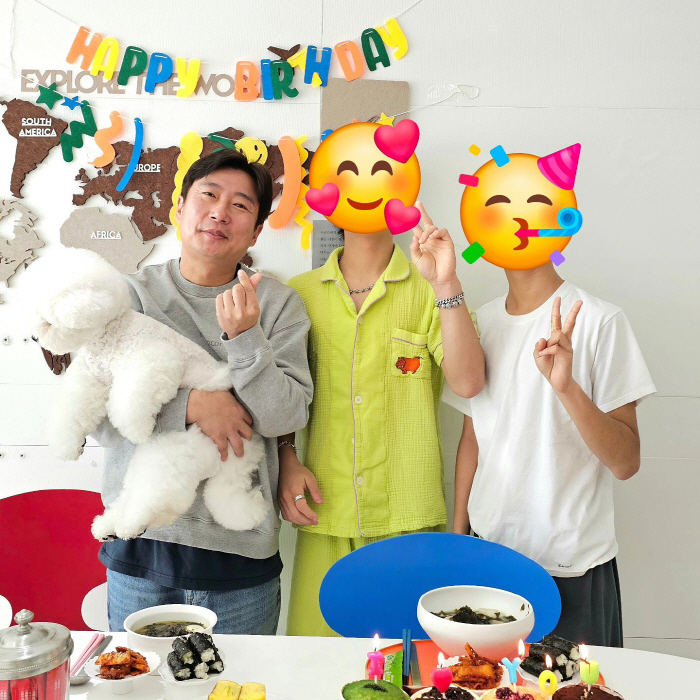 '이수근♥' 박지연, 뇌성마비 앓던 子 생일 감격 "나보다 더 커버린 둘…