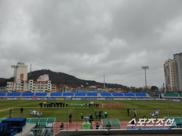 '연장혈투+수중전' 용인대, 상지대 꺾고 통영기 통산 3회 우승 위업
