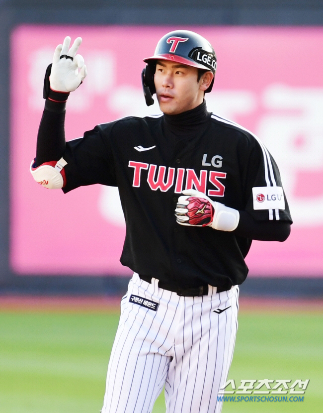 "장타+준족 없는데…" 4년만에 5억원 돌파! 우승+MVP 후보→연봉 1…