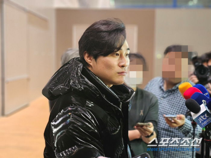 '亞 최초 GG'→'예비 FA' 김하성 "이정후 1억달러↑ 동기부여…치는…
