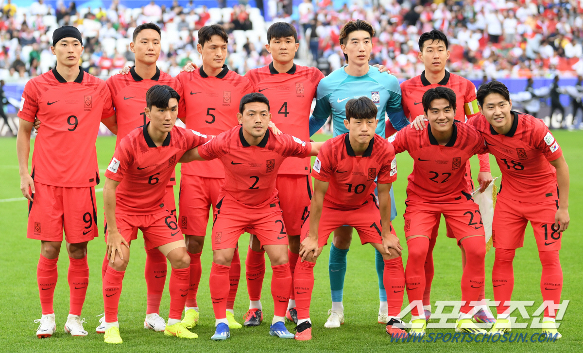 [카타르 현장리뷰]'대참사 막았다' 손흥민 선제골→황인범 자책골 유도 韓…