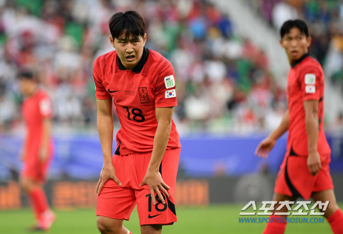 이러려고 주민규 안 뽑았나, 클린스만 감독 '원톱' 심각→'카드 세탁' …