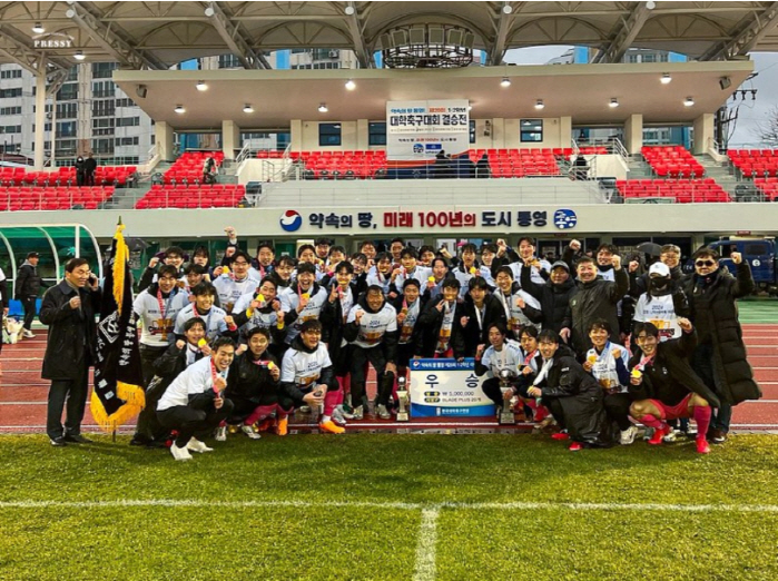 '명가 부활' 용인대, 이장관 전 감독 그림자 드디어 지웠다! '속도 축구'로 새 트렌드 예고"