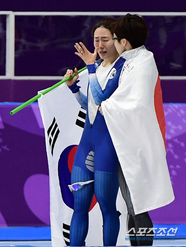 '평창의 우정'고다이라"(이)상화 만나면 꼭 안아줘야죠"[강원2024-I…