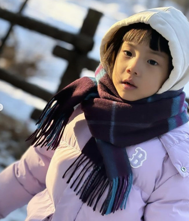 기태영♥유진 딸 로희가 벌써 이렇게…엄마 아빠 골고루 닮은 '배우 비주얼…