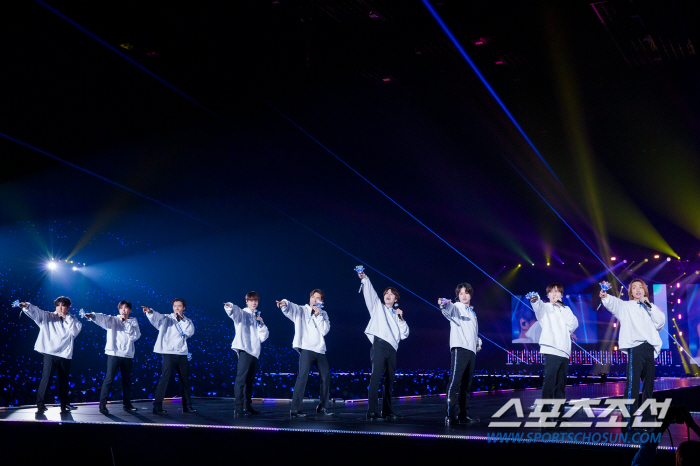 '데뷔 18주년' 슈퍼주니어, 日 인기는 '불변'…이틀간 5만 관객 동원