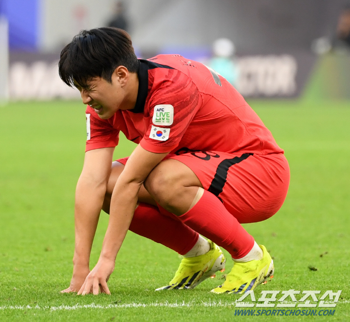 [카타르ON]'턴오버 17개→허리 잡고 털썩' 참고 뛴다던 이강인, 결국…