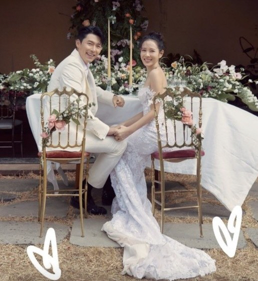 손예진♥현빈, 日 데이트 포착.."눈에서 꿀 뚝뚝" 드라마의 현실판