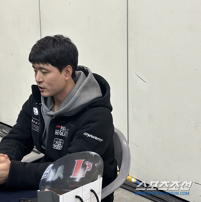 21일 SSG 랜더스 팬 페스티벌에서 취재진과 대화하는 김성현. 사진=나유리 기자