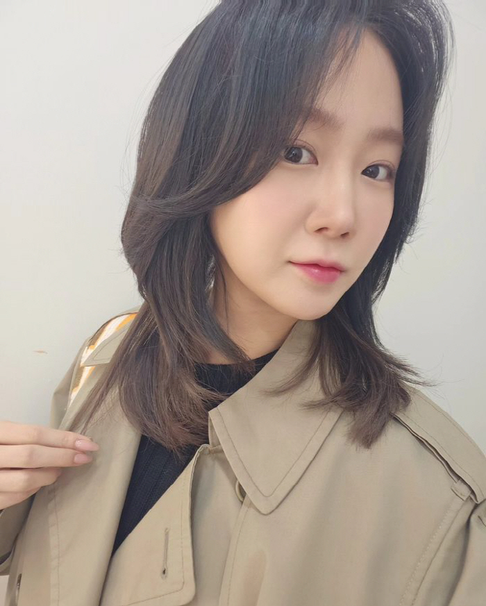 "머리짤랐옹"..소유, 긴머리 싹둑 '심경변화 있었나'