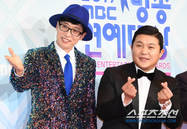 [SC이슈] "재석이 형, 넌지시 이야기"…조세호 '9살 연하♥' 열애, 유재석→김희철 시그널도 화제