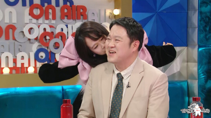 '라스' 홍현희 "둘째 쌍둥이 임신? 사실 아니다" 해명