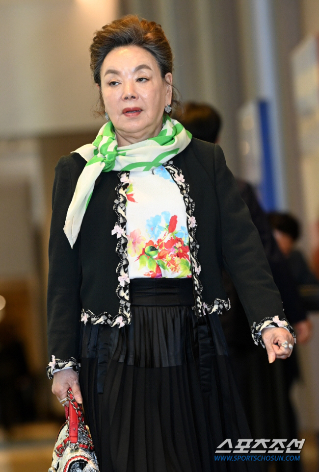 [전문]김수미 母子, 횡령 피소에 "연예인 신분 악용, 망신주기"