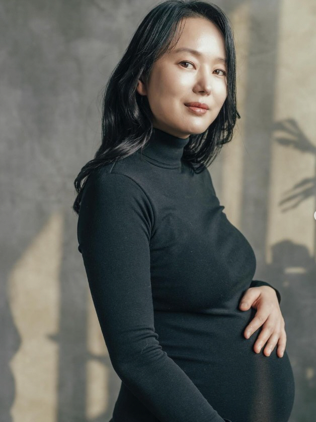 '한의사♥' 윤진서, 결혼 7년 만에 득녀 "산모 아기 모두 건강해" […
