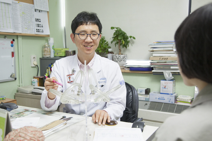 손발 찌릿, 감각 둔해지면 '말초신경염' 의심