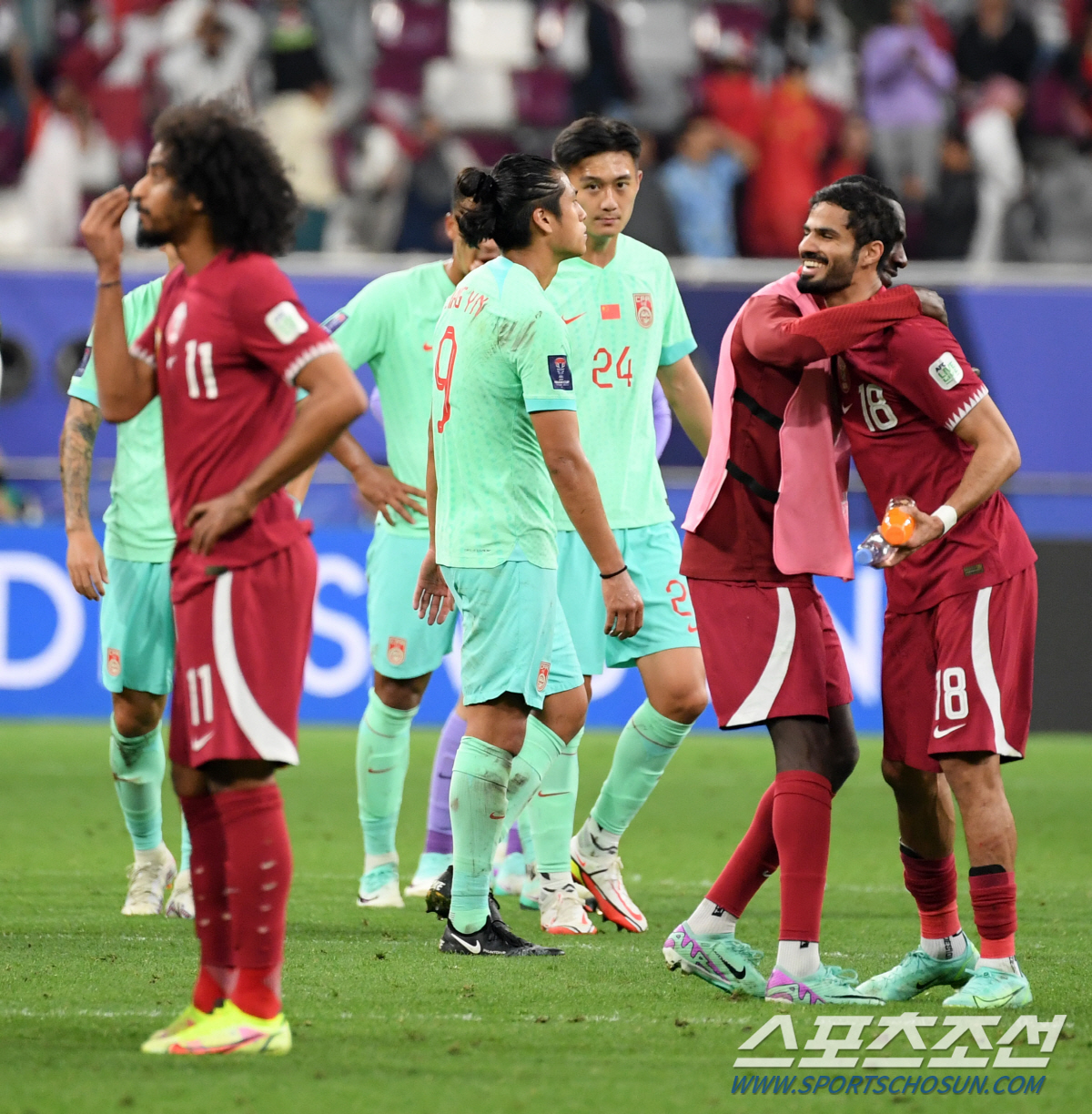 '동네북' 전락한 14억 中 축구, '0의 굴욕'→B~F조 3위에는 특별…