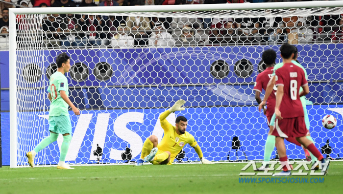'동네북' 전락한 14억 中 축구, '0의 굴욕'→B~F조 3위에는 특별…