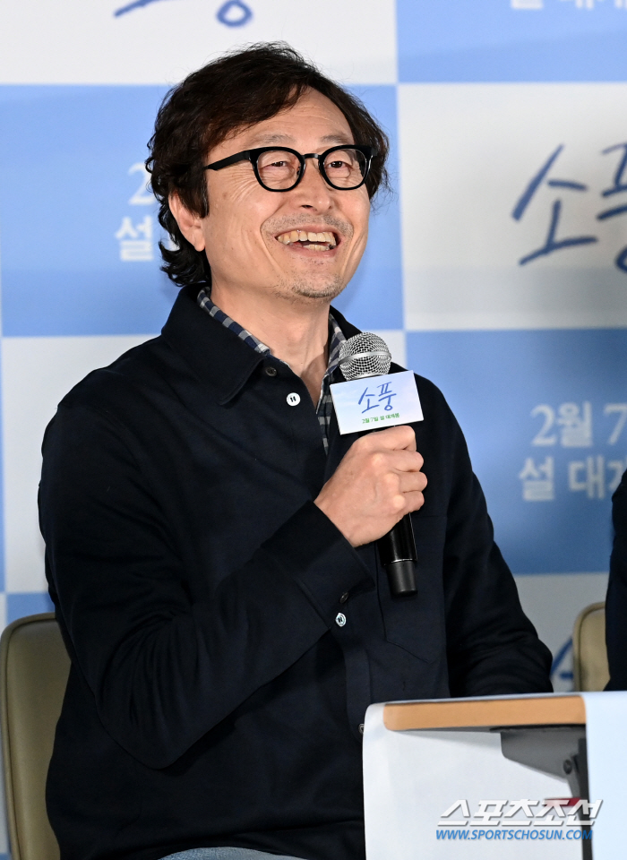 [SC현장] "엄청난 개런티 임영웅도 지지"…'소풍' 나문희X김영옥, '…